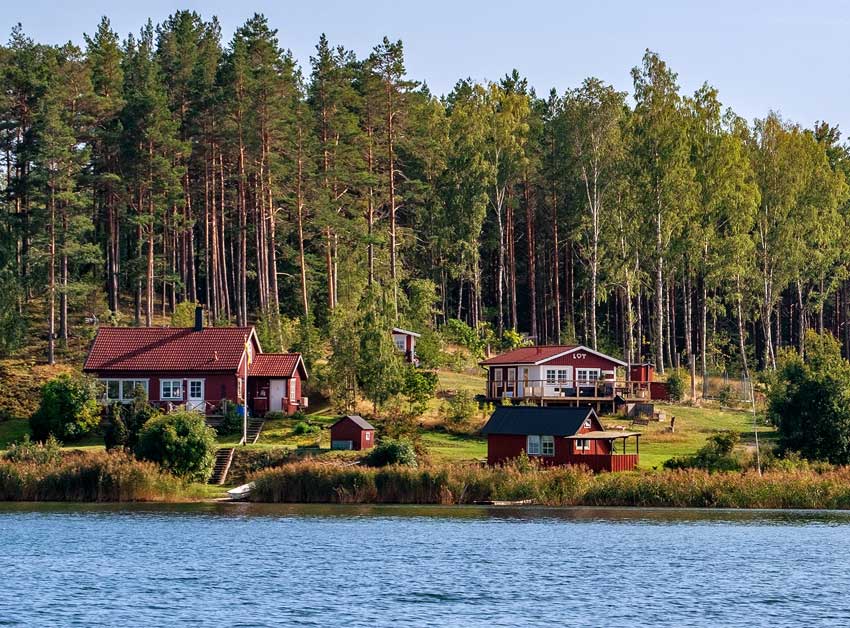Holzthäuser in Schweden im typischen Schwedenrot